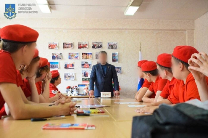 Über 6 Tausend Kinder aus der Region Luhansk wurden von den Besatzern zur 'Jungarmee' rekrutiert