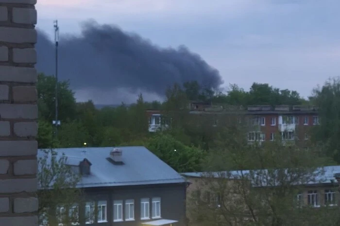У Підмосков’ї масштабна пожежа: палають склади (фото, відео)