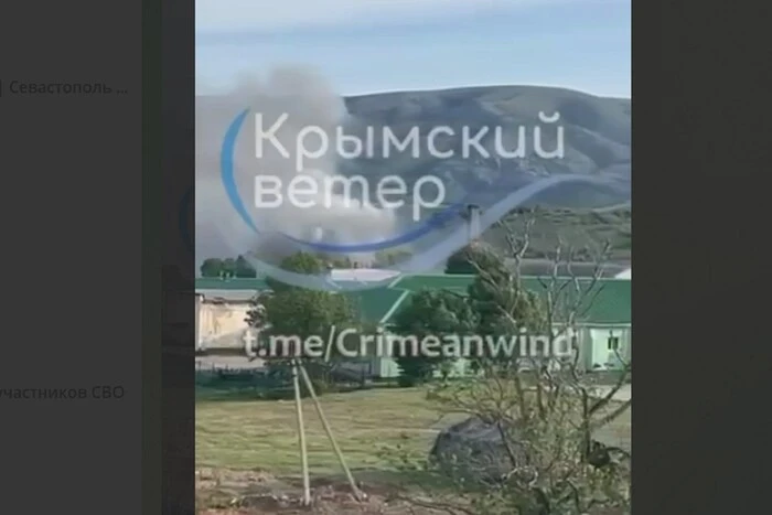 В окупованому Криму дрони уразили російські склади боєприпасів