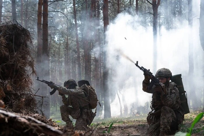 Karte der Kampfhandlungen in der Ukraine am 1. Juli 2025