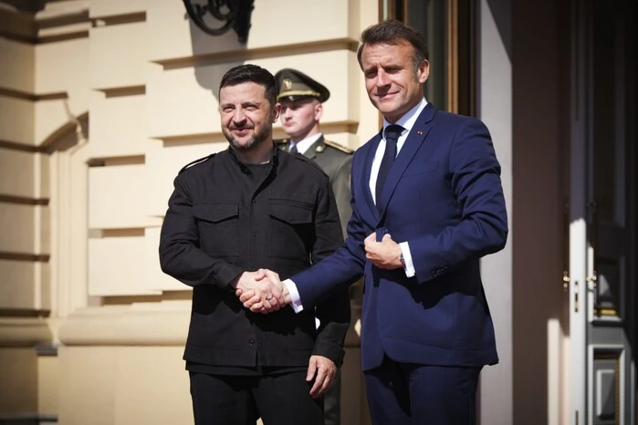 Waffenstillstand: Macron erklärte, wer diesen Prozess überwachen wird