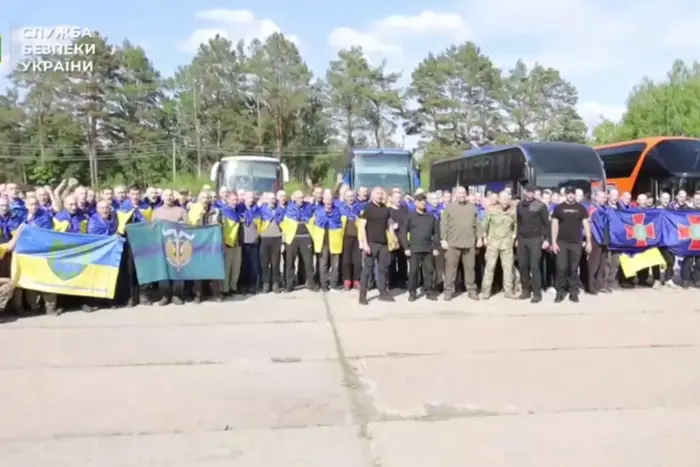СБУ показала, как проходил первый этап обмена «1000 на 1000» (видео)