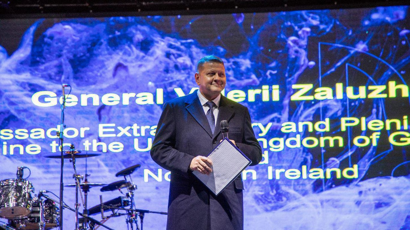 Urodziny 'żelaznego generała' — co wiadomo o Zaluzhnego