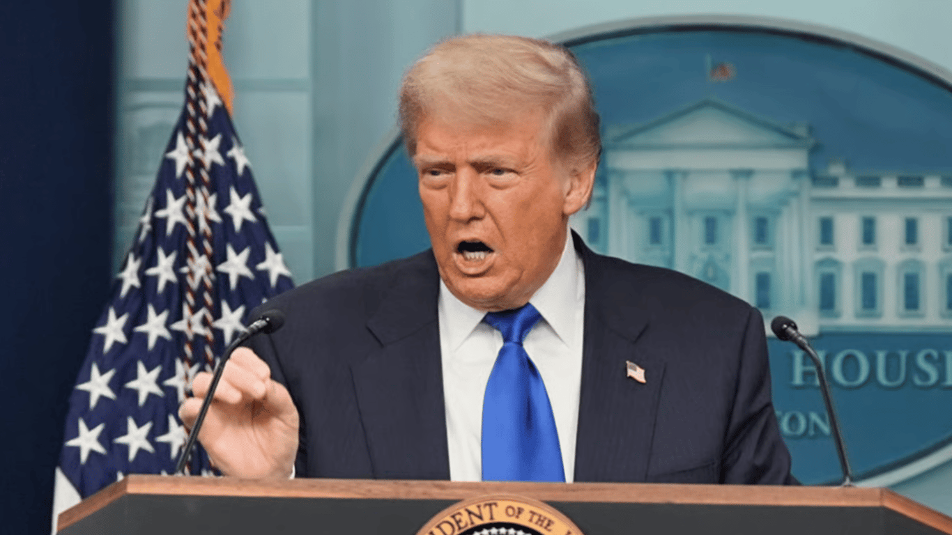 Трамп готується передати Україні наступальну зброю — що відомо
