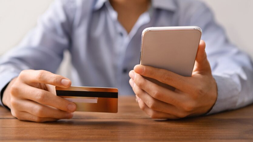 Gift, debt, or assistance: what to write in the payment purpose to avoid penalties